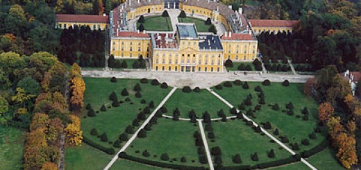 400px-Fertőd_-_The_Eszterházy_Castle_or_Palace